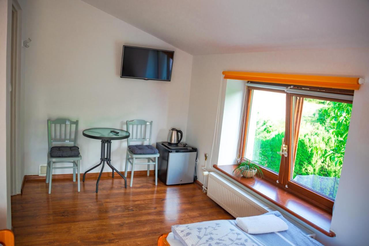 Ferienwohnung Dom Pod Orzechami Nałęczów Exterior foto